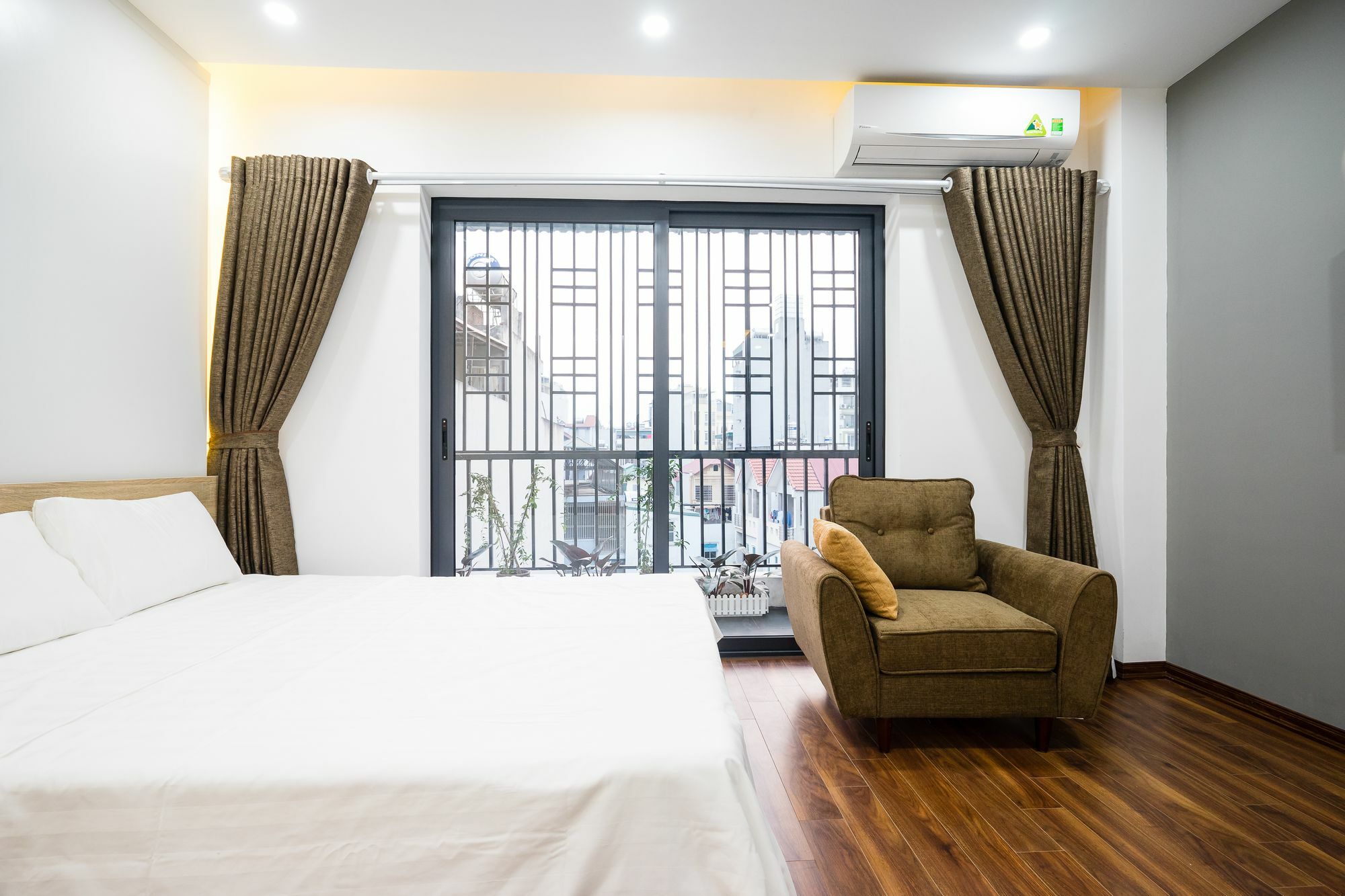 Ann House Hotel And Apartment 河内 外观 照片